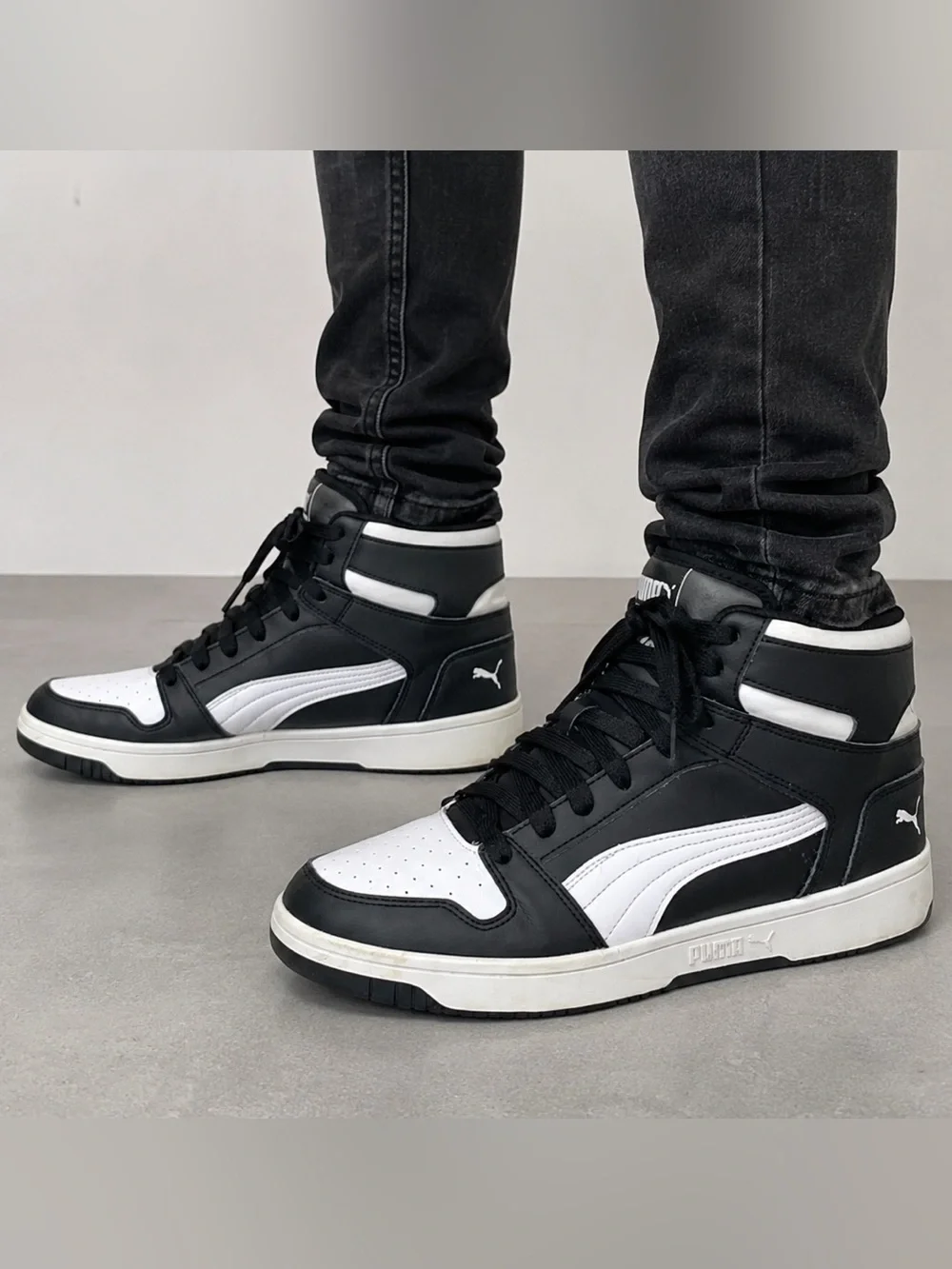 Puma Rebound LayUp Mid Black White Sneakers Men’s 10.5